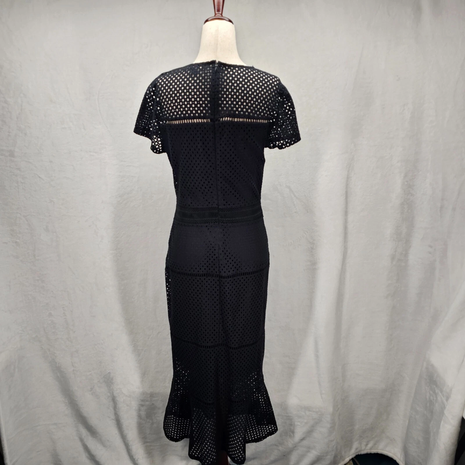 VETEMENTS Abito a sirena nero Banana Republic taglia 4 manica corta completamente foderato taglio lase