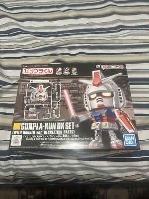 Gunpla-Kun DX Set (With Runner Ver. Recreation Parts) Bandai 65118