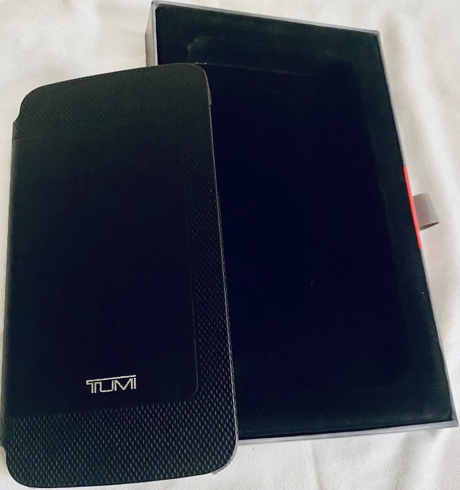 Funda tipo billetera tipo folio de cuero Tumi para Motorola Moto Z Droid Edition negra NUEVA Foto 4 de 4