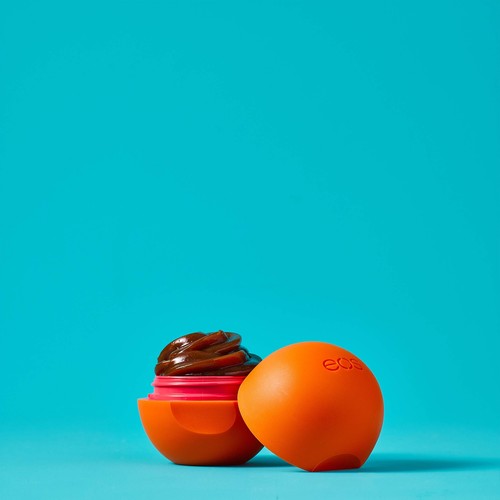 eos Super Soft Shea Sphere Lip Balm - Dulce De Leche | Deeply Hydrates and Seals - Picture 5 of 7