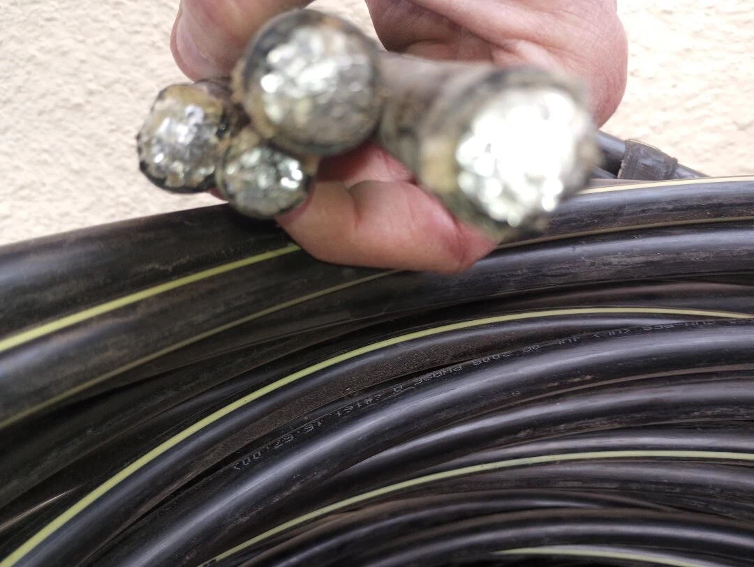 70 ALCAN 4 0 4 0 4 0 2 0 URD Aluminum AL XLPE 600V Use 2 Sun Res
