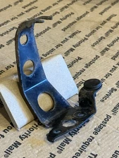 1994 Toyota Land Cruiser FZJ80 1FZ Accelerator/Throttle Cable Bracket