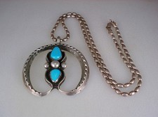 VINTAGE NAVAJO STERLING SILVER & TURQUOISE NAJA NECKLACE PENDANT w/ 17.5