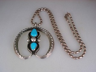 VINTAGE NAVAJO STERLING SILVER & TURQUOISE NAJA NECKLACE PENDANT w/ 17.5" chain