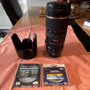 Tamron SP 70-200mm f/2.8 Di VC USD Nikon F Lens Hood + 77mm Filters