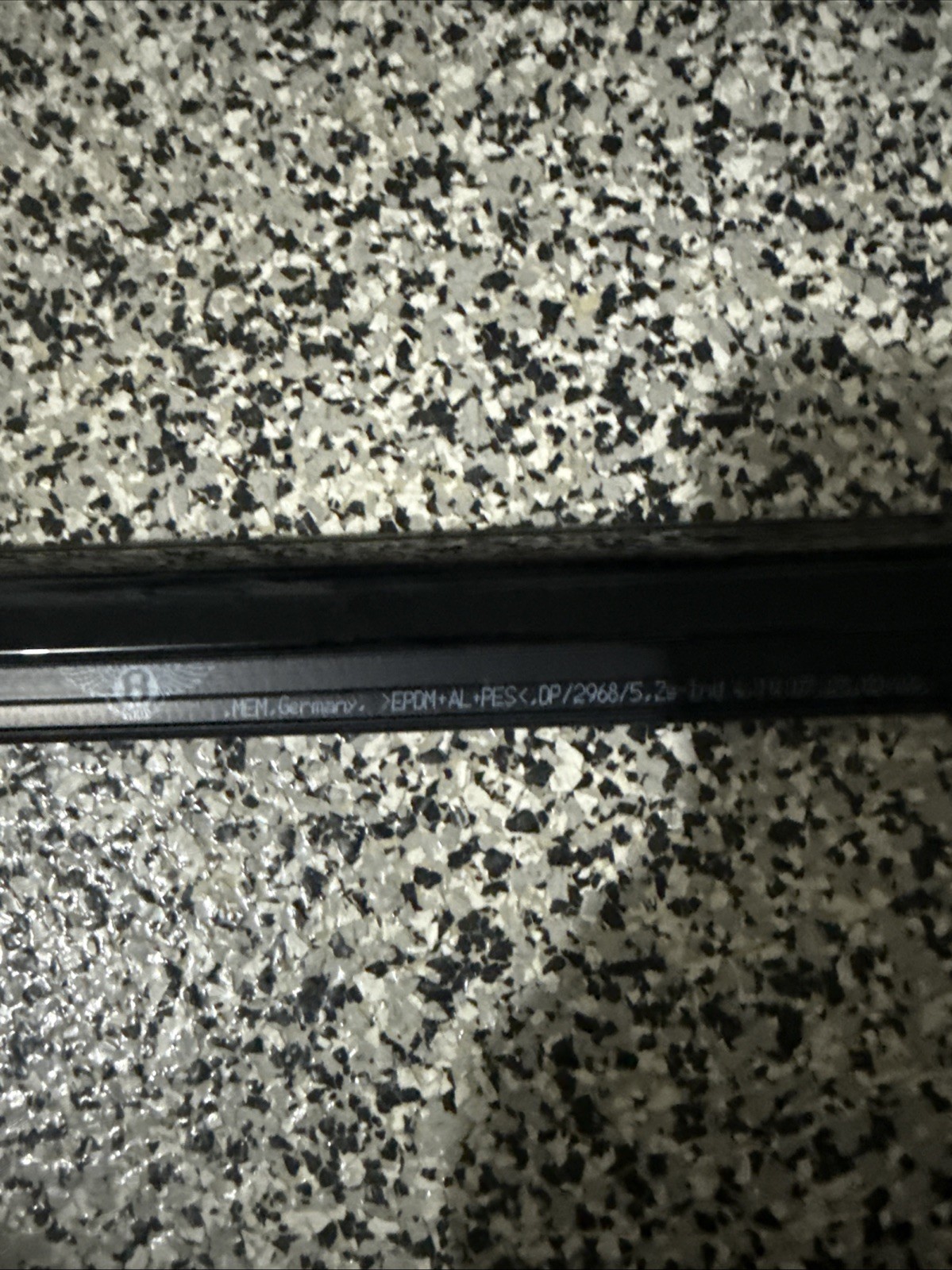 2025 2026 Bentley GT Front Left Driver Door Window black Strip Trim Oem