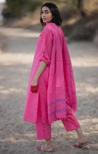 Gosriki Women'S Rayon Blend Solid Straight Kurta With Pant & Dupatta (Janeu P...