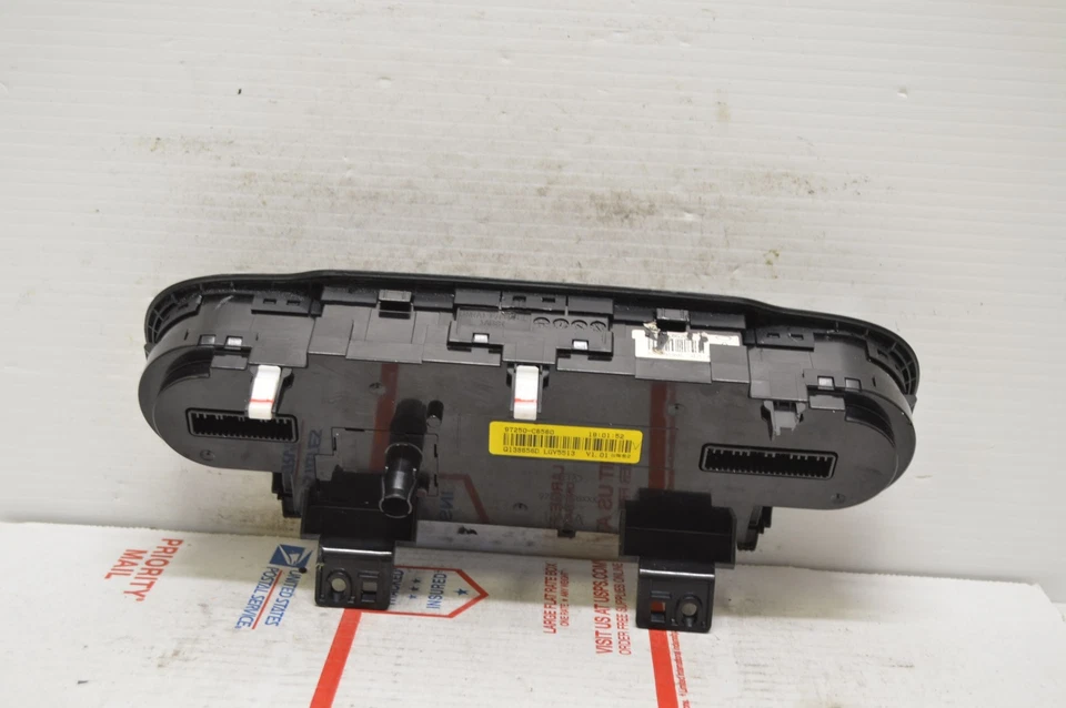 Kia Sorento 2016-2018 unidad de control de clima calefacción aire acondicionado temperatura climatización CI75#024 Foto 2 de 3