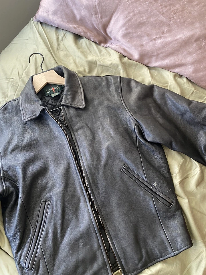 JAQUETA FEMININA DE COURO VINTAGE JCREW (XS) - Imagem 2 de 4