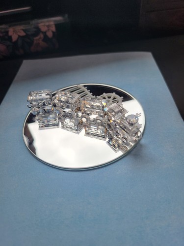 Swarovski crystal mini train #193014. Retired 2004. 4 pieces & mirror track. - Picture 3 of 12