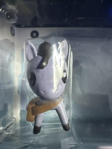 Casting Shadows Kickstarter Exclusive Lucky Skipper + Unicorn Vinyl Figures - Picture 2 of 7