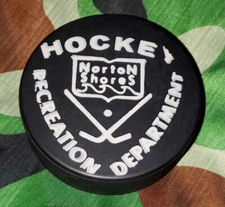 NORTON SHORES VINTAGE HOCKEY RECREATION DEPARTMENT PUCK VICEROY MFG. Made- 🇨🇦