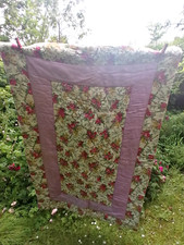 Vintage eiderdown quilt throw roses lilac 40"w x 62"l  floral
