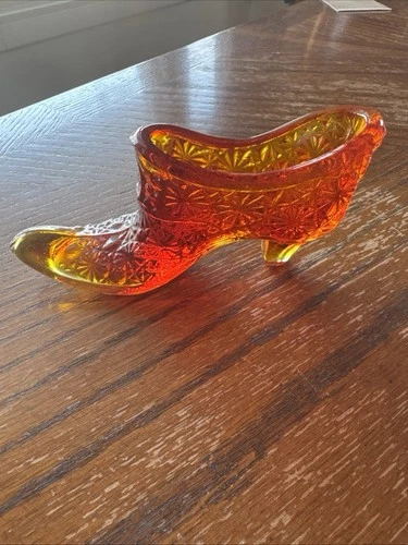 Vintage Fenton Amberina Glass Slipper In Daisy Button Pattern