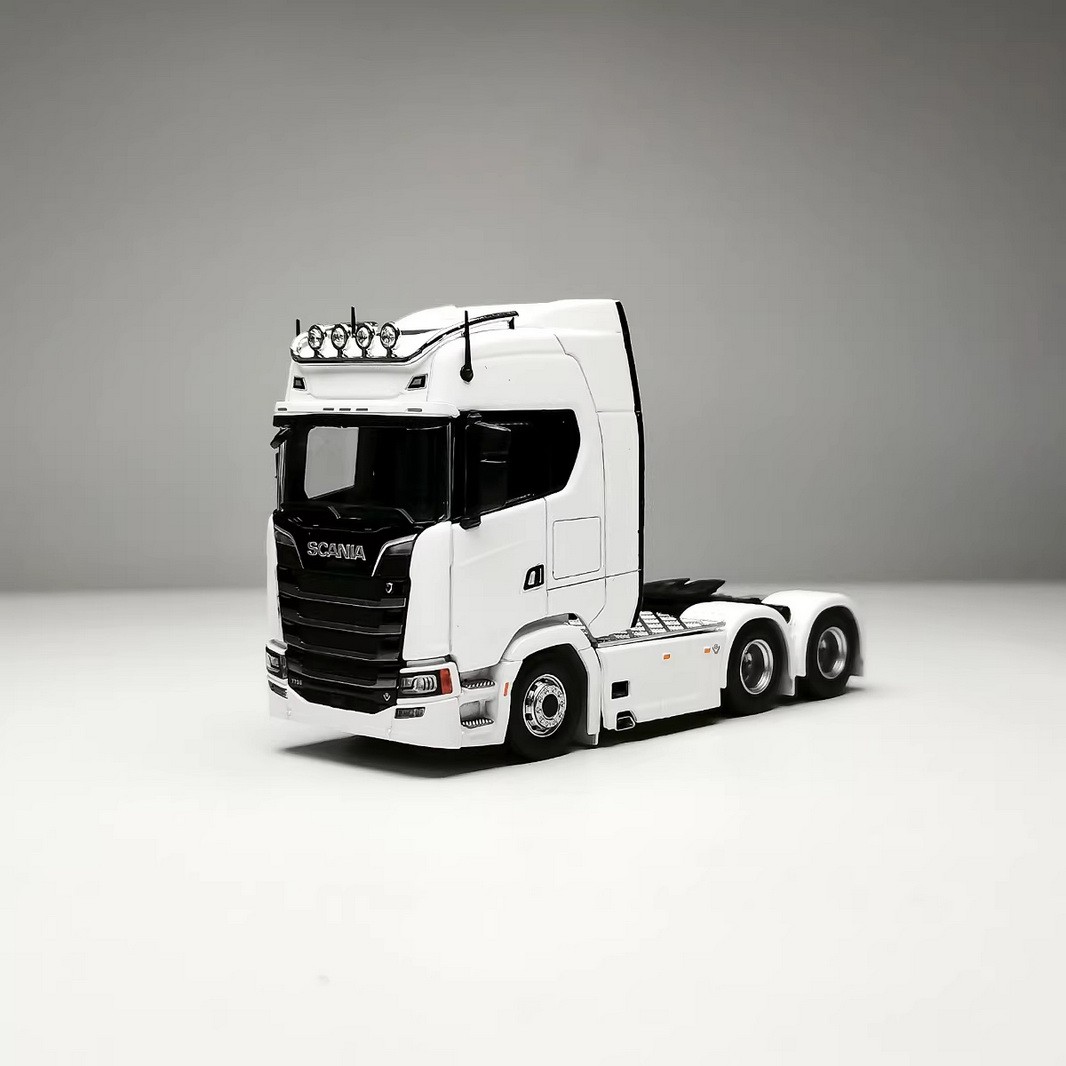 MASDI 1/64 Scale SCANIA 770S Truck Tractor White Diecast Model Toy