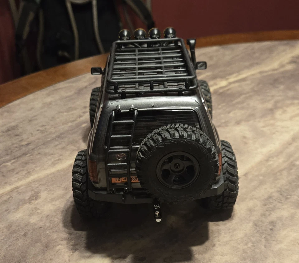 FMS 1:18 Scale FCX18 LC80 Toyota Land Cruiser - Image 4 of 4