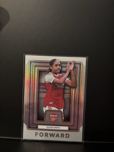 Olivia Smith Arsenal Futera Platinum 2025-26 Base Card
