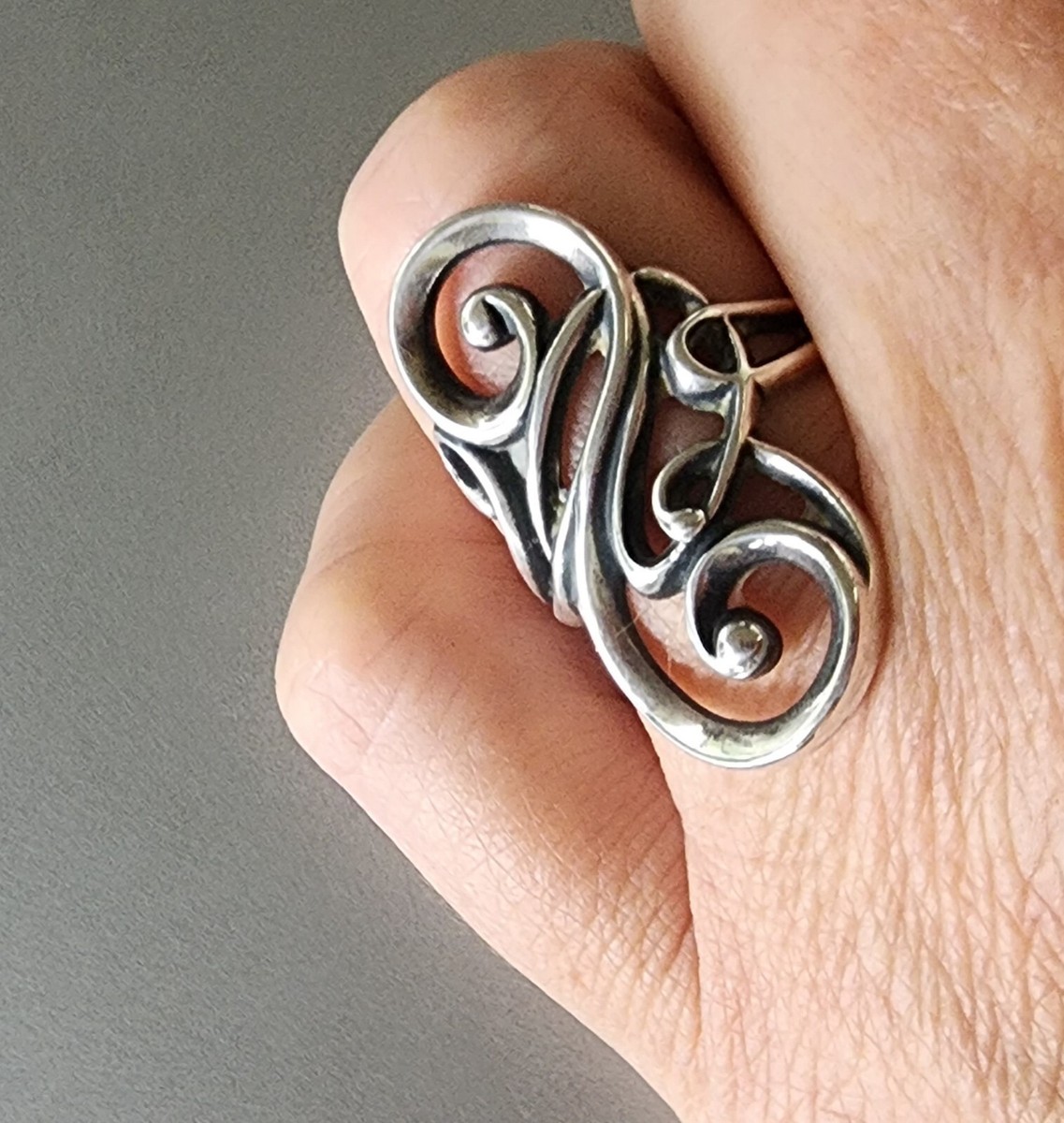 Retired James Avery Long Swirl Ring Size 7.5 | eBay display picture 3
