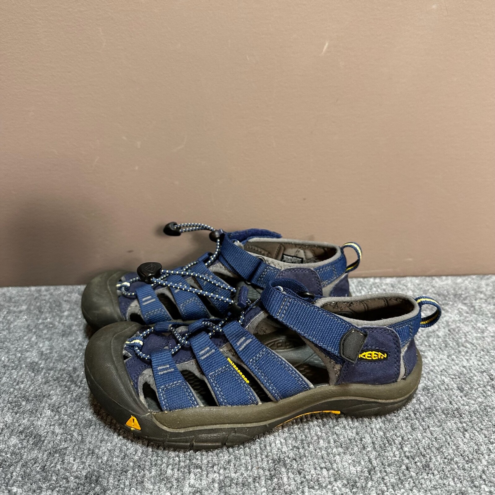 Scarpe Keen bambini 4 sandali blu slip on cinturino regolabile impermeabile escursionismo