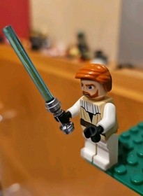 LEGO Star Wars Obi-Wan Kenobi Large Eyes minifigure Clone Wars 7676 7931 9525