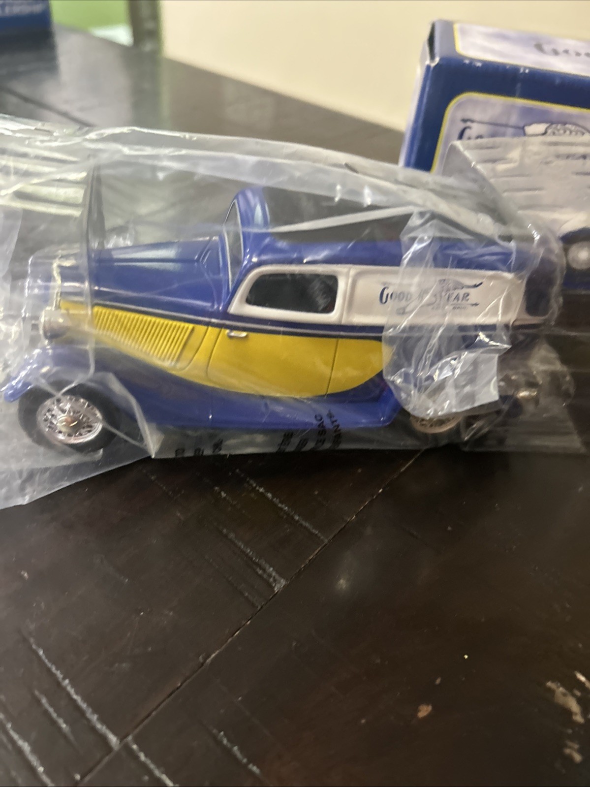 Picture 2 of 3