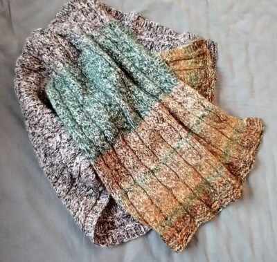 Schöne neue handgefertigte gestrickte Babydecke, Wolle, 10% Kaschmir 98 × 77 ...