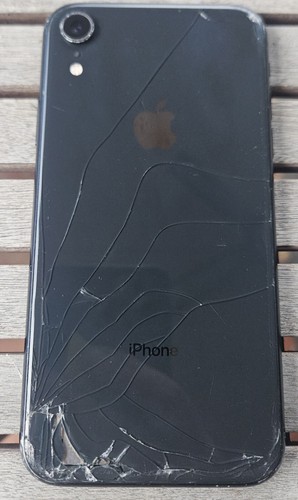 Lot of 2 iPhones: XR (A1984) ; iPhone 6S (A1633) - "As Is For Parts" - Zdjęcie 13 z 18