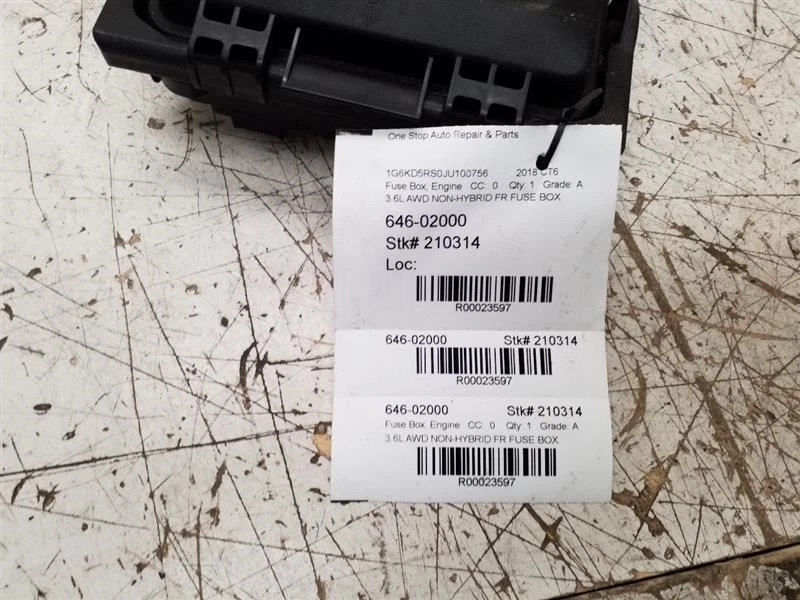 Cadillac CT6 2017 2018, caja de fusibles delantera no híbrida, 3,6 L, AWD, PN: 84018227 Foto 4 de 4