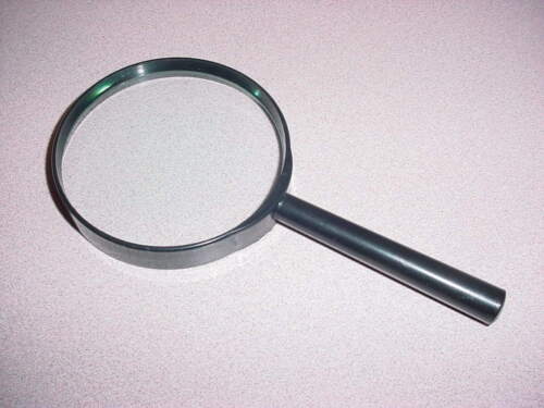 MAGNIFIER LENS 4X 4 INCH (APROX), MEDICINES, LABELS, MAPS, NEWSPAPER ETC...