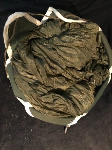 British Airborne Cargo Container Parachute Camo SERIES E 120 LBS 150 MPH. - Picture 7 of 17