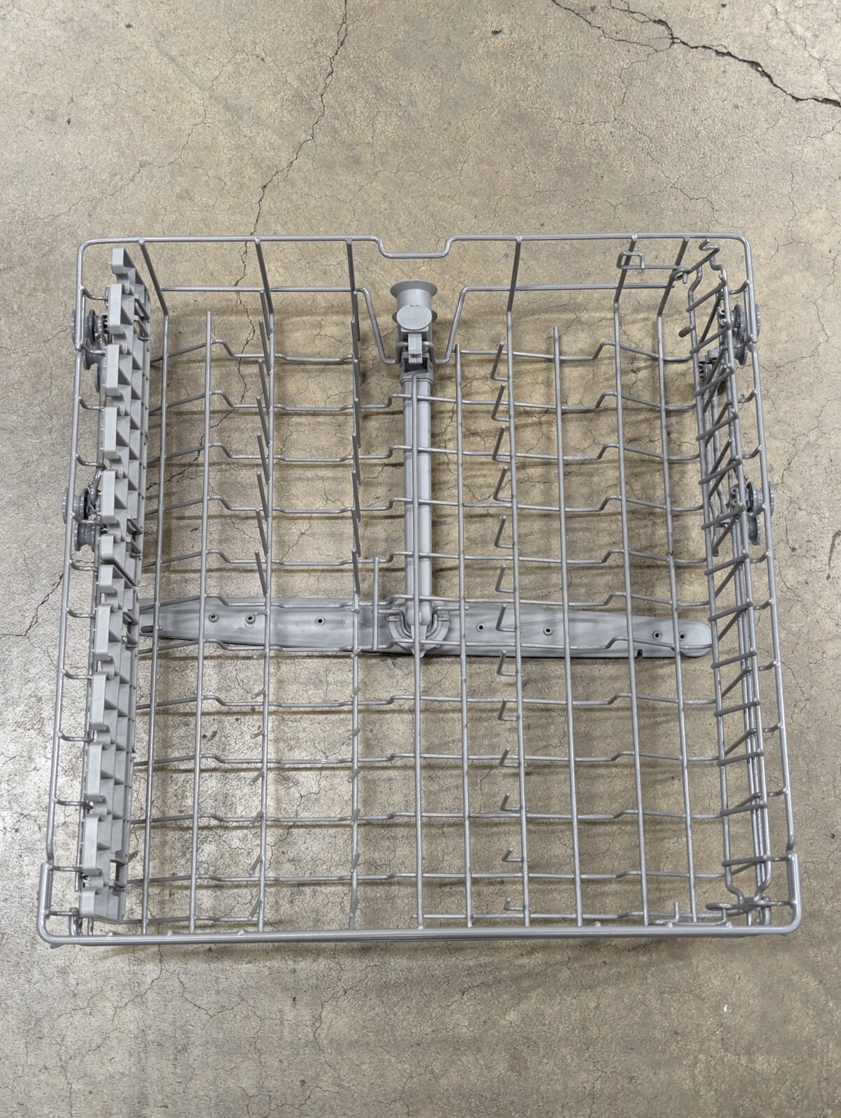 OEM Samsung Dishwasher DW80M2020US/AA Upper Rack Dishrack DD8201385A