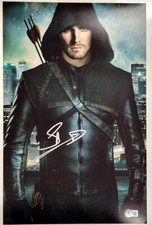 2015 Cryptozoic Arrow Season 1 Autographs Guide 35