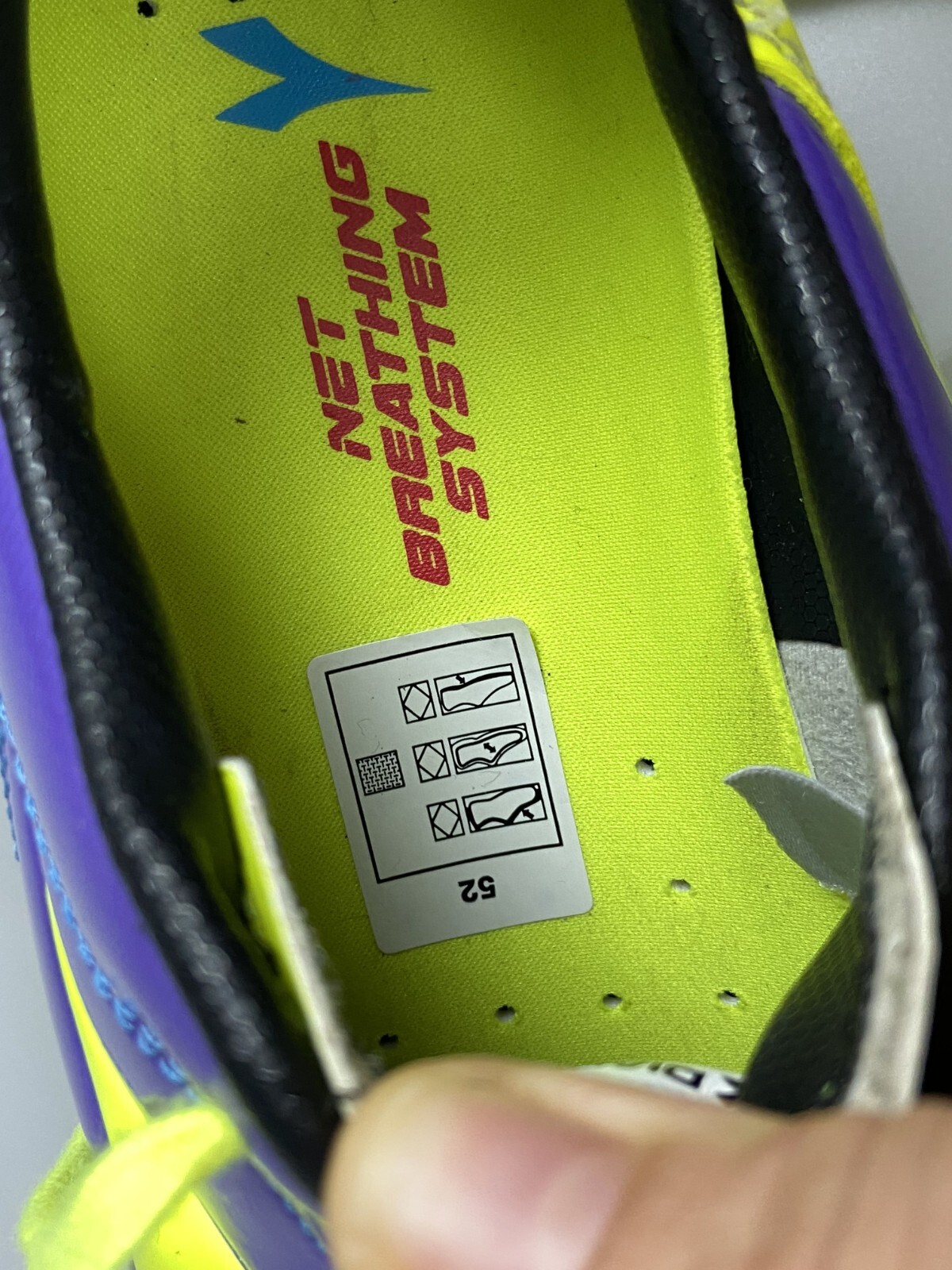 Foto 13 di 17