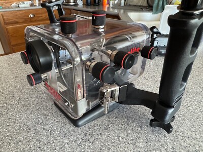 New ikelite underwater housing with Sony Hard drive camcorder Model HDR-SR8