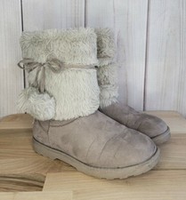 Makalu California Cozy Land Side Zip Winter Boots Girl s Size 4 M