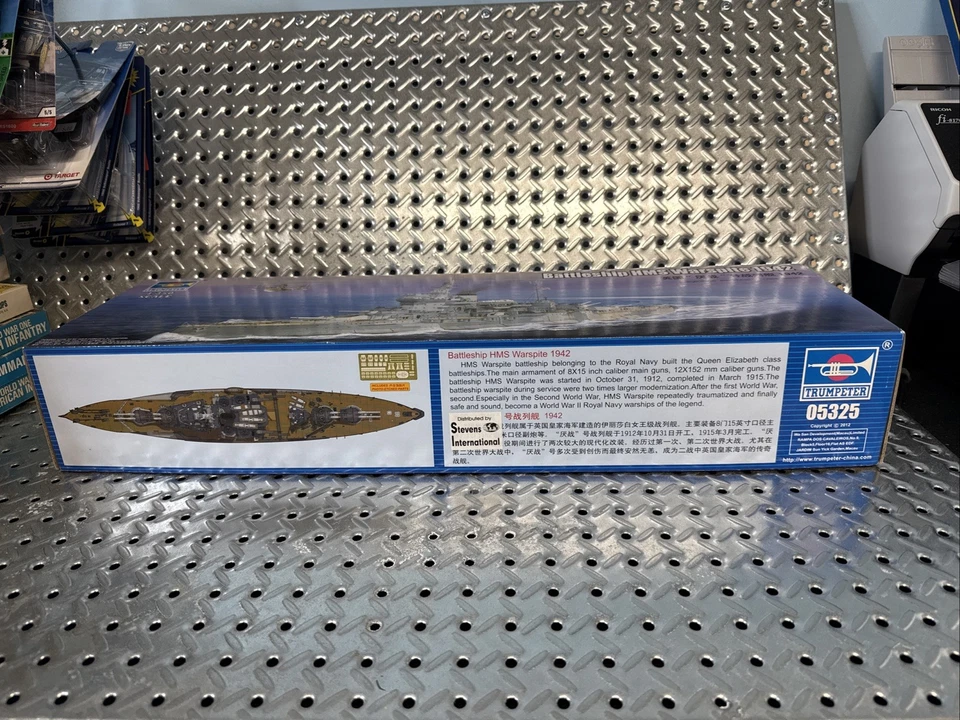 Acorazado británico HMS Warspite 1942 clase Queen Elizabeth 1:350 #5325 iniciado Foto 2 de 4