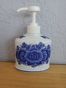 Delft Blue White Porcelain Soap Lotion Dispenser Rare Floral Hand Painted Exc