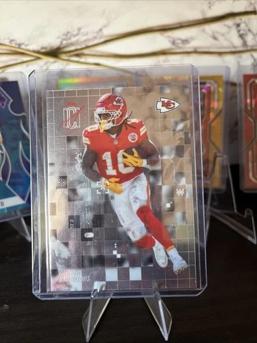 2025 Topps Signature Isiah Pacheco Base (RAW)