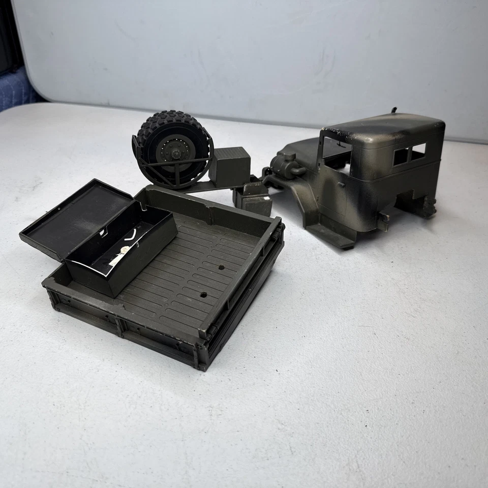 M35 Kaiser Jeep Custom Built Scale Rock Crawler Body One Of A Kind - Image 3 of 4