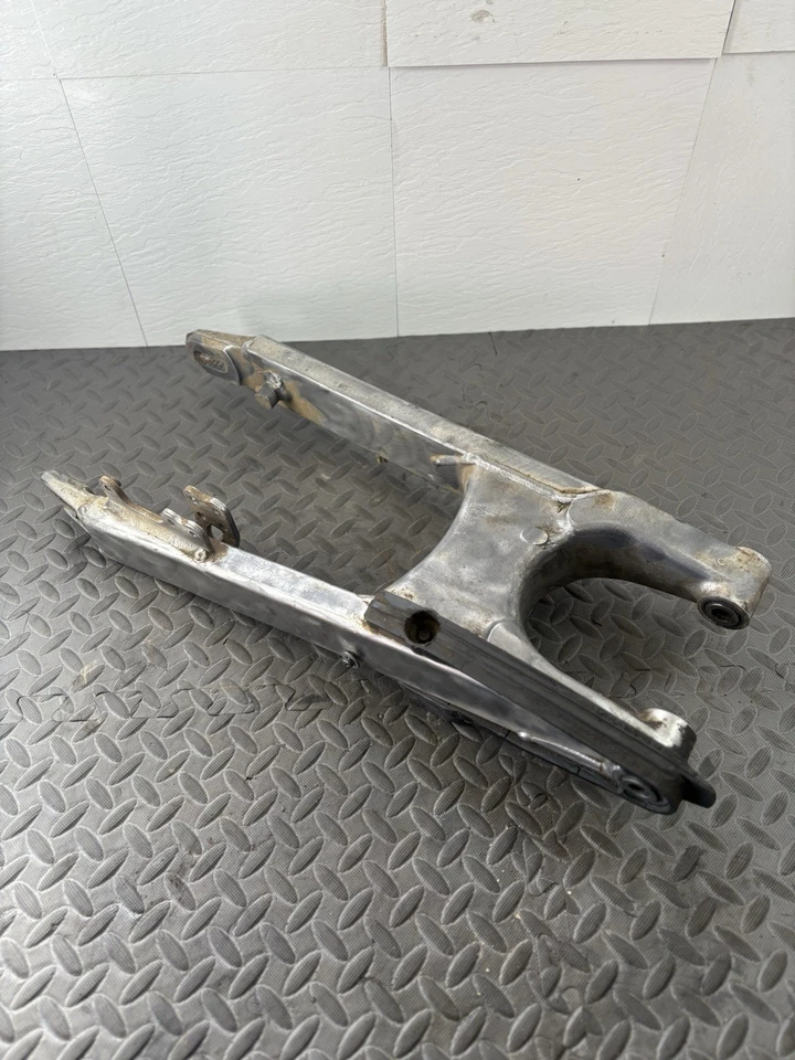 1999 98-99 KTM 200 EXC 125 250 300 后摆臂套装 B 50304030144 — 第 2/4 张图片