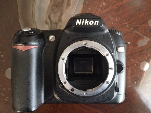 Nikon D50 6.1 MP Digital SLR Camera (Body Only) (PARTS ONLY) - Picture 4 of 7