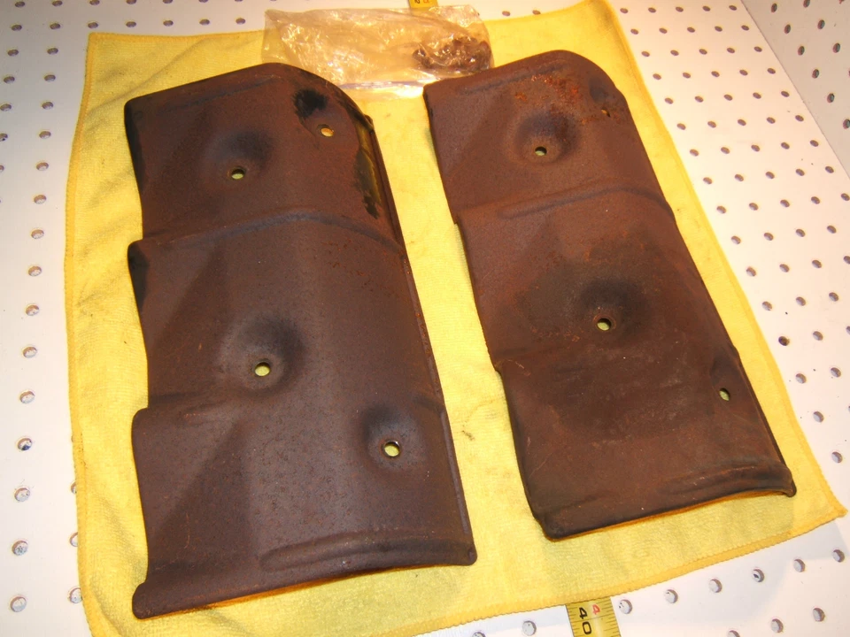 BMW 1976 3.0 Si inyectado tipo EE. UU. colector de escape superior metal 1 juego de 2 escudos Foto 3 de 4