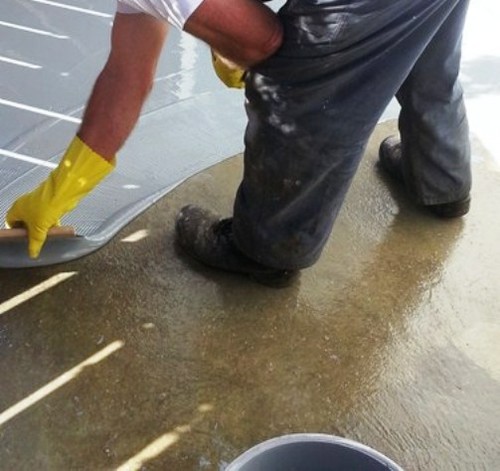 2,4 kg Epoxidharz Mörtel 2K Kratzspachtel für Beton Estrich Boden Innen