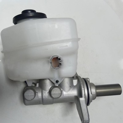 For Toyota 4Runner 2016-20 4.0L 47201-60A22 Brake Master Cylinder 