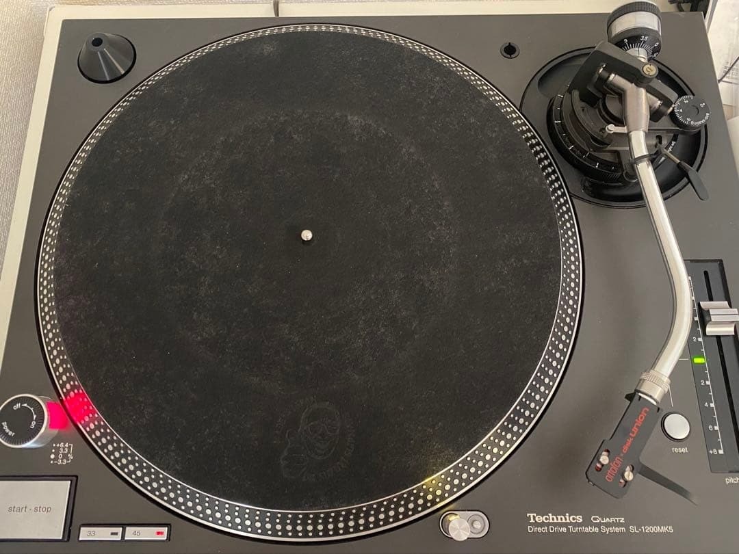 Technics SL-1200MK5 Black Direct Drive DJ Turntable Ortofon Needle