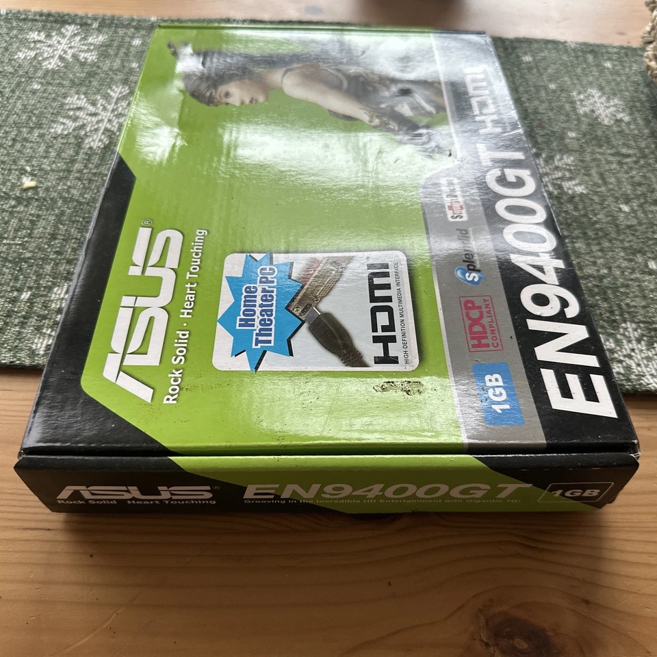 ASUS EN9400GT Graphics Card 1GB DDR2 - Image 2 of 4