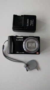 Panasonic Lumix DMC-TZ20 14.1MP Digital Camera - 16x Leica Zm - Tested & Working