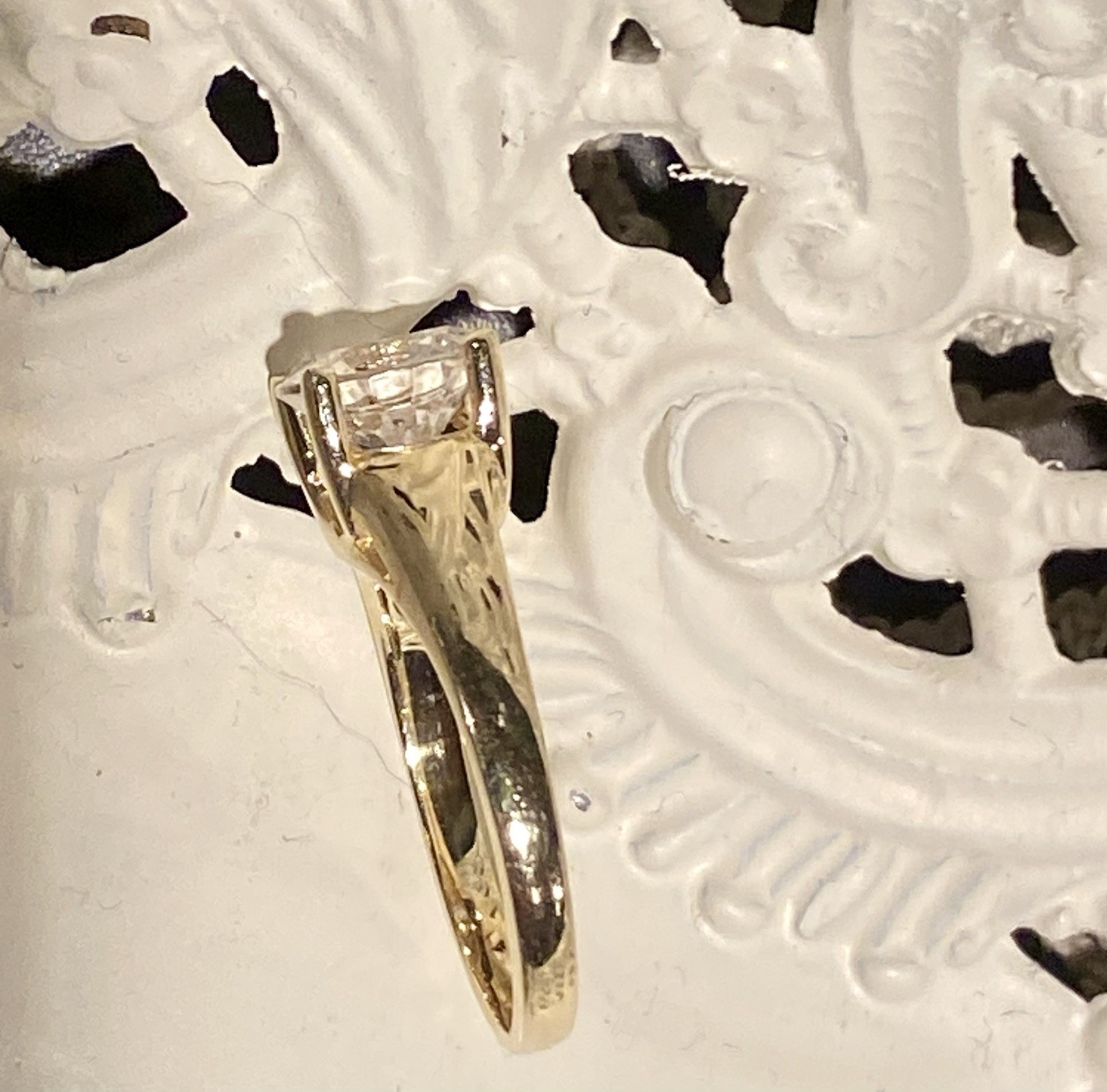 Solid 14k Yellow Gold Ring - image 6