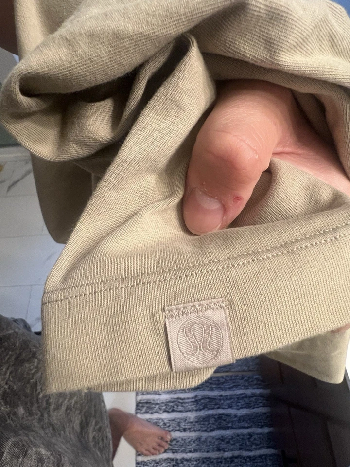 3-Pack Of Mens Lululemon Size XL T-Shirts - Image 3 of 4