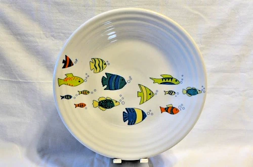 Homer Laughlin Fiestaware White Beautiful School Of  Fish Round Plate